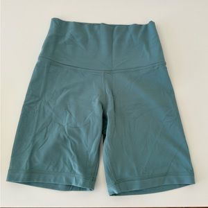 TNA butter 5 inch short